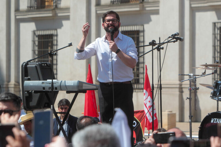 Pdte. Boric a personas que se manifestaron en su favor: 