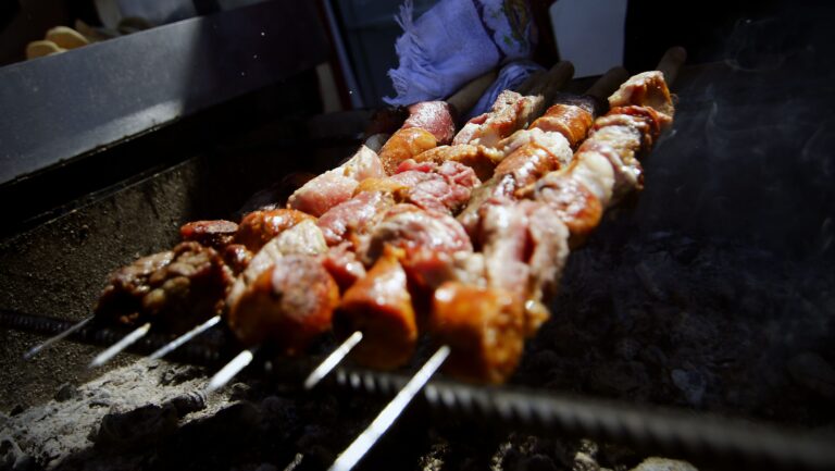 Fiestas Patrias 2024: Guía por las principales fondas de Santiago este 18 de septiembre