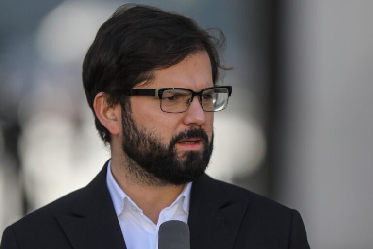Pdte. Boric presenta proyecto de ley que fortalece al Sernac: 