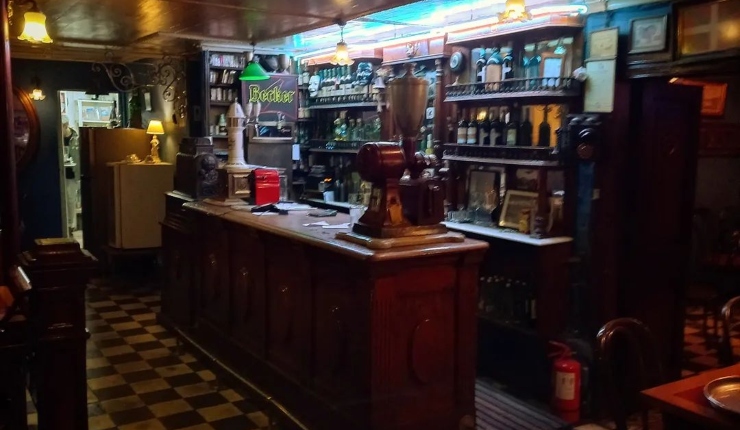Tradicional Bar Berri cierra sus puertas tras 38 años de funcionamiento en Barrio Lastarria