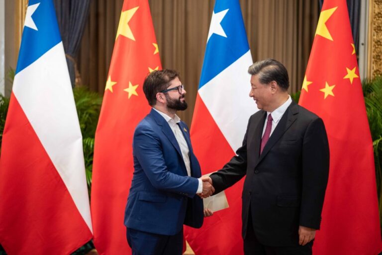 Exembajador Jorge Heine y viaje del pdte. Boric a China: 