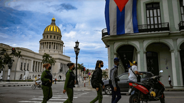 Gobierno de Cuba descubre red de trata de personas que recluta cubanos para llevarlos a combatir por Rusia
