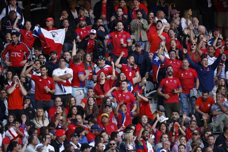 “¡Lleno de pasión!”: Ingleses sorprendidos con interpretación del himno de Chile en el Mundial de Rugby 2023