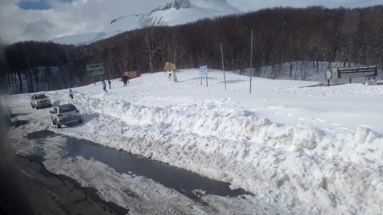 Camioneros chilenos responden a intendente electo de Bariloche: 