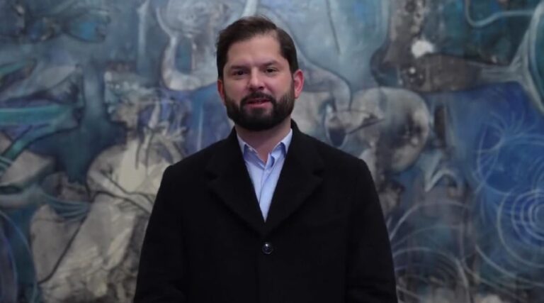 Pdte. Boric envía mensaje a chilenos en el extranjero por 18-S: “Cuenten lo lindo que es Chile y lo orgullosos que estamos”