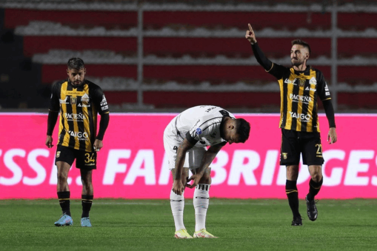 Federación Boliviana de Fútbol retoma torneos en medio de investigación por denuncias de corrupción