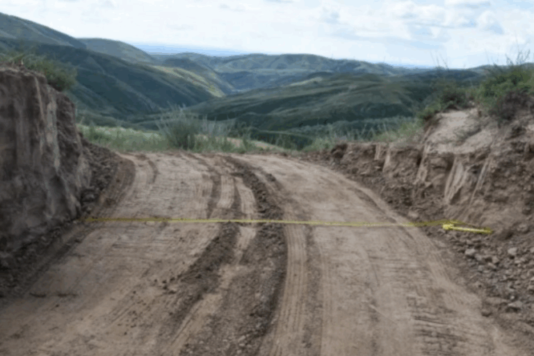 Detienen a dos personas en China por supuestamente dañar un tramo de la Gran Muralla con una excavadora