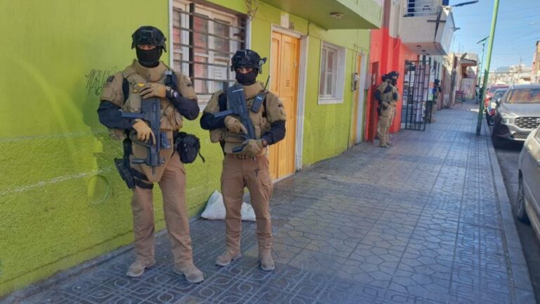 Desarticulan bandas dedicadas a trata de personas con fines de explotación sexual en Antofagasta y Tarapacá