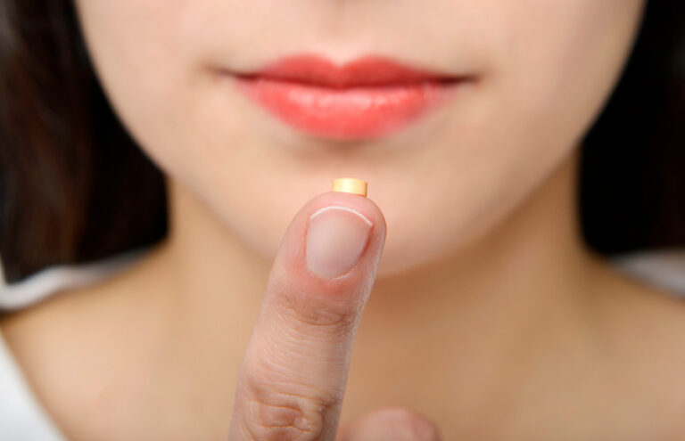 Colegio Farmacéutico por objeción de conciencia institucional: 