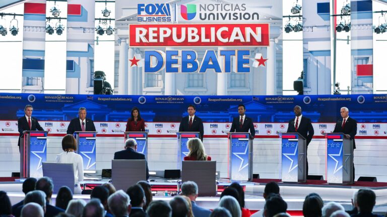 EE.UU: Críticas a Biden y ataques a la ausencia de Trump marcaron el segundo debate de primarias del Partido Republicano