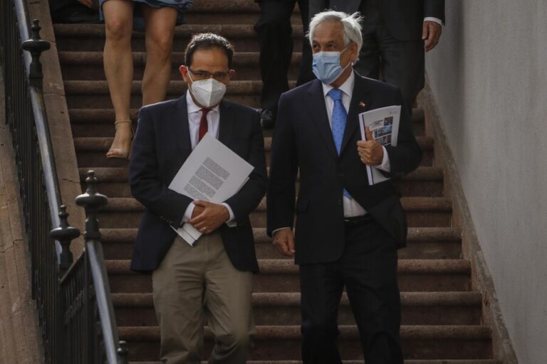 Micco se cuadra con Piñera sobre “golpe de Estado no tradicional” y nombra a políticos que cooperaron para detener la acción