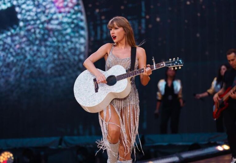 Medios estadounidenses buscan periodista para cubrir exclusivamente la carrera de Taylor Swift