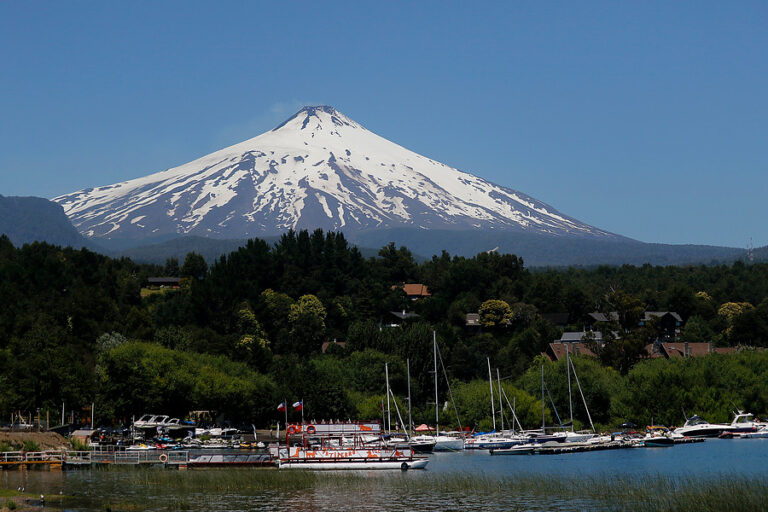 Volcán Villarrica: Amplían radio de evacuación tras paso a Alerta Técnica Naranja