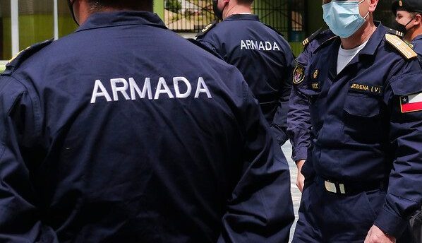 Rescatan con vida a los cuatro pescadores de Lebu desaparecidos en altamar