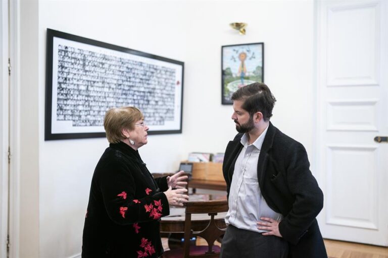 Michelle Bachelet muestra su apoyo a acuerdo para la democracia por los 50 años del Golpe: 