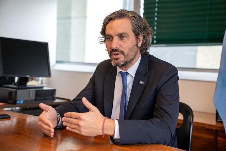 Argentina espera que Chile se avenga a Tratado de 1984 para resolver controversia por mapa