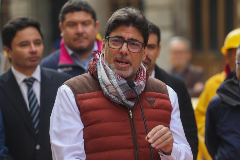 Solicitan formalizar a Daniel Jadue por fraude al fisco, cohecho y estafa por caso Farmacias Populares