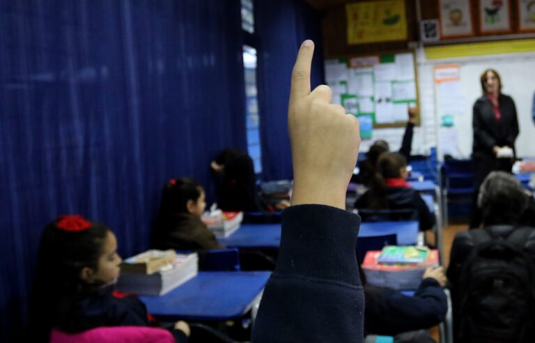 Columna de Paulina Araneda: Sobre el Golpe, el silencio y la democracia