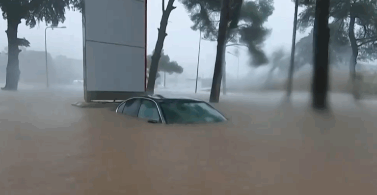 Devastadoras inundaciones en Libia: Al menos 2 mil personas murieron y 10 mil están desaparecidas