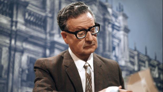El Salvador recuerda a Allende en la conmemoración de los 50 años del golpe de Estado