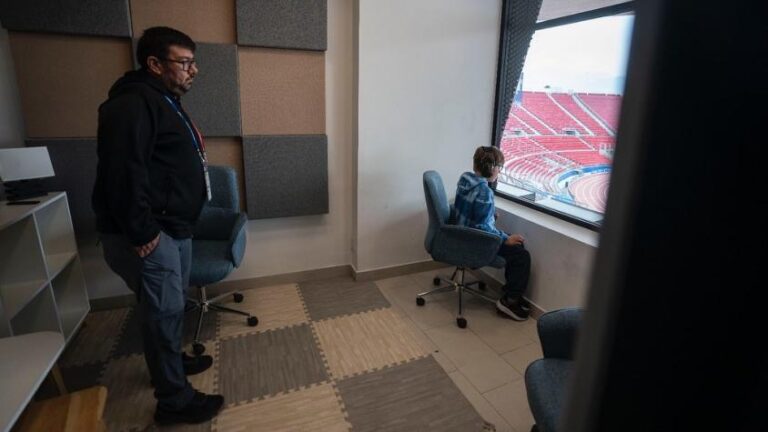 Inauguran sala TEA en el Estadio Nacional: Cuenta con aislamiento auditivo y capacidad para 6 personas