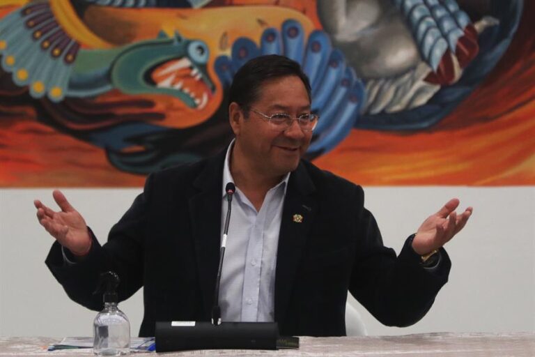 Presidente Arce agradece a Chile, Ecuador y España por la repatriación de 19 bolivianos desde Israel