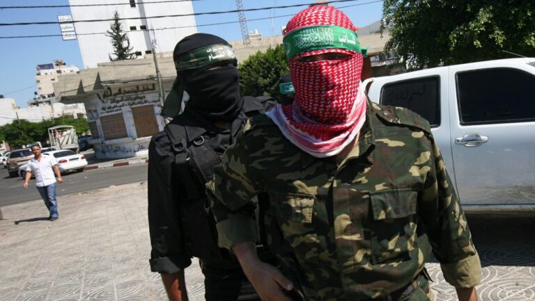Hamás afirmó que mantiene entre 200 y 250 rehenes tras el ataque a Israel
