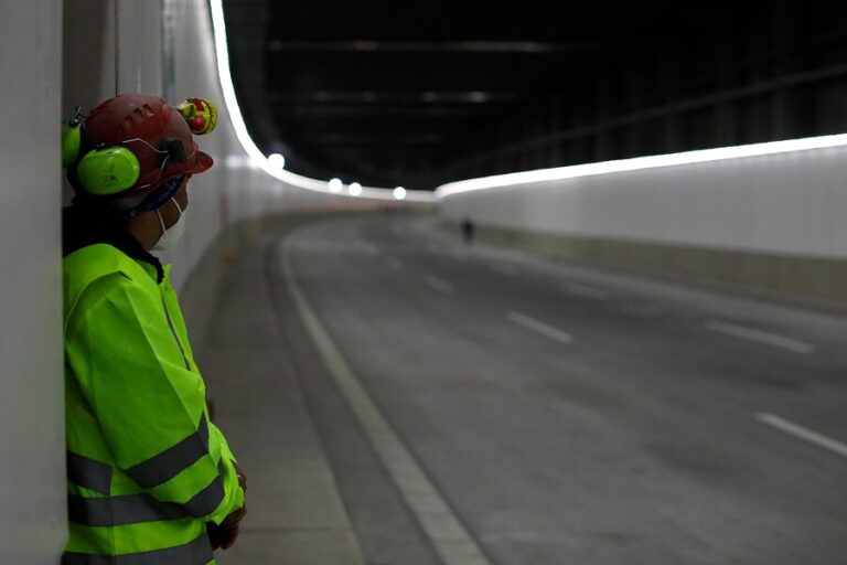 Solo en horarios punta: AVO habilita segunda pista de vía expresa en el eje norte-sur