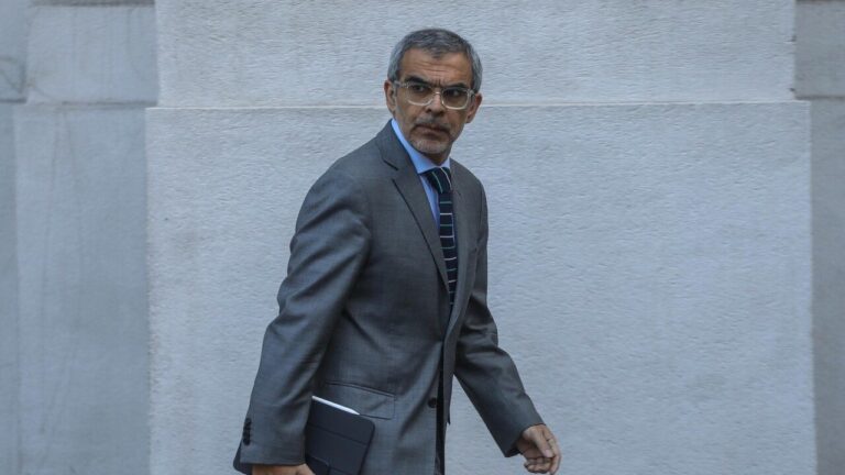 Ministro Cordero tras requerimiento de contralor Bermúdez: 