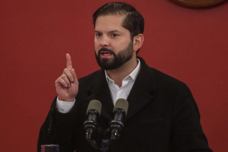 Pdte. Boric informa estado de vuelo humanitario: 