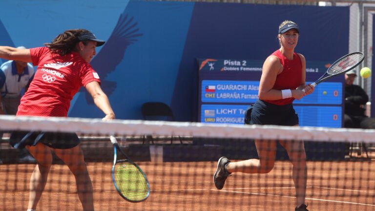 Santiago 2023: Chile avanza a las semifinales en tenis femenino al vencer a Uruguay
