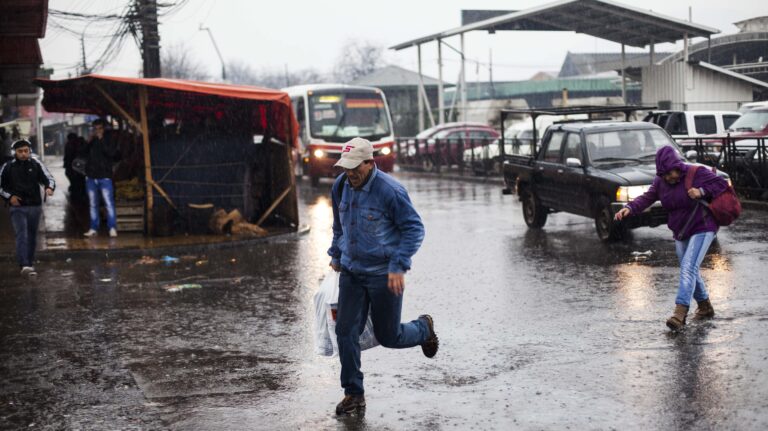 Activan plan de acción preventiva ante sistema frontal que afectará a la Región de La Araucanía