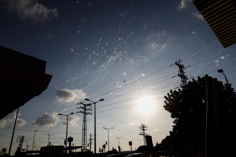 Hamás lanza ataque contra ciudad israelí Ashkelon
