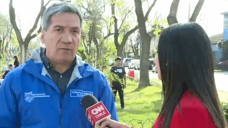 Corte de agua en la comuna de Independencia: Municipalidad habilitó 21 puntos de abastecimiento