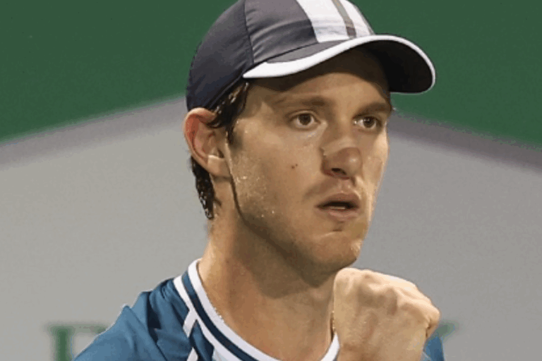 Jarry pasa a cuartos de final del Masters 1000 de Shanghái y será el tenista latinoamericano con mejor ranking