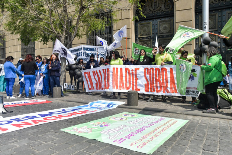 Fin al paro nacional: Fenats logra acuerdo con el Ministerio de Salud que incluye reincorporación de funcionarios