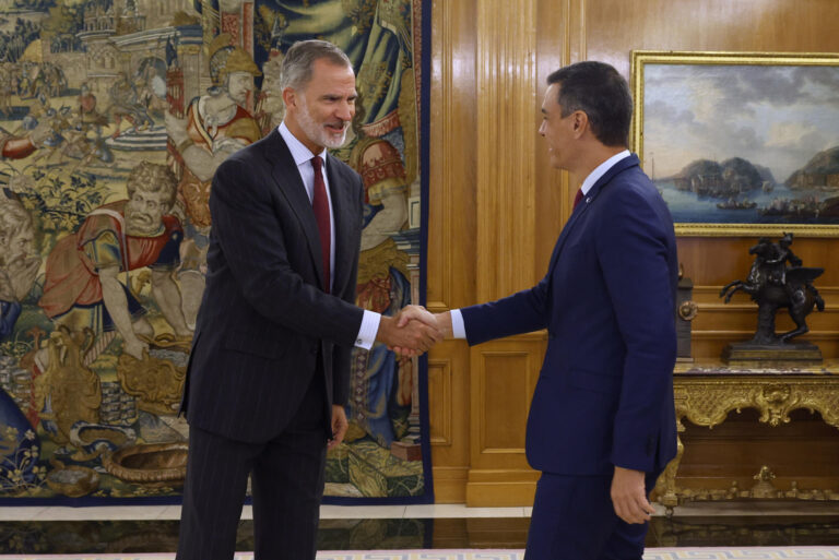España: Felipe VI propone a Pedro Sánchez para la investidura