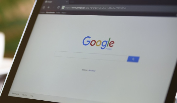 Google revela en juicio que pagó US$ 26.300 millones en 2021 para ser el principal motor de búsqueda en Internet