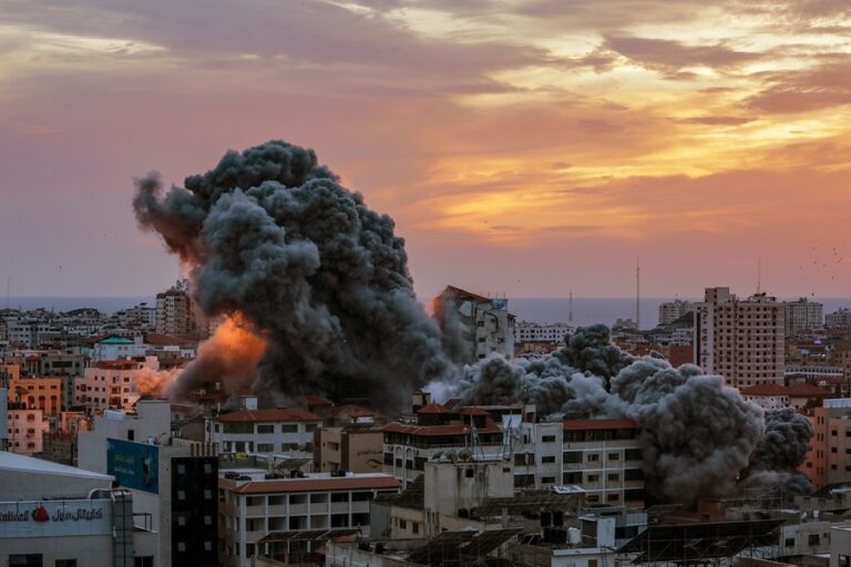 Raúl Sohr y el conflicto bélico en Medio Oriente: 