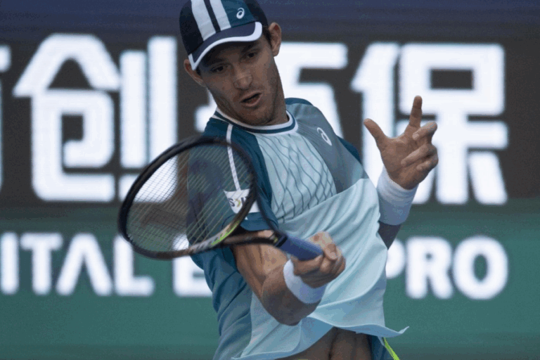 Nicolás Jarry cae ante Alexander Zverev y se despide en cuartos del ATP 500 de Beijing