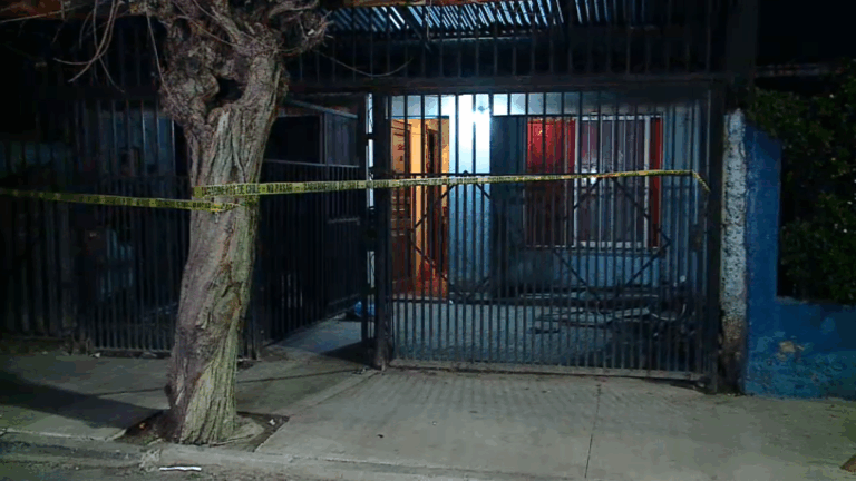 Carabineros encuentra laboratorio de droga en Lo Espejo tras perseguir a sujeto que manipulaba un arma