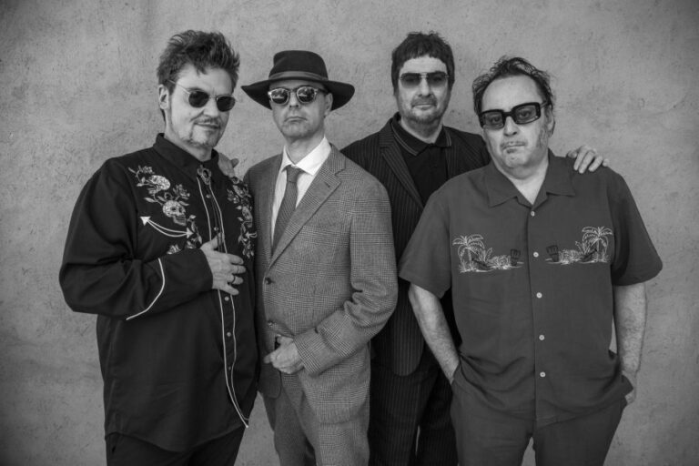 Los Tres anuncian conciertos con su formación original y lanzan nueva versión de 