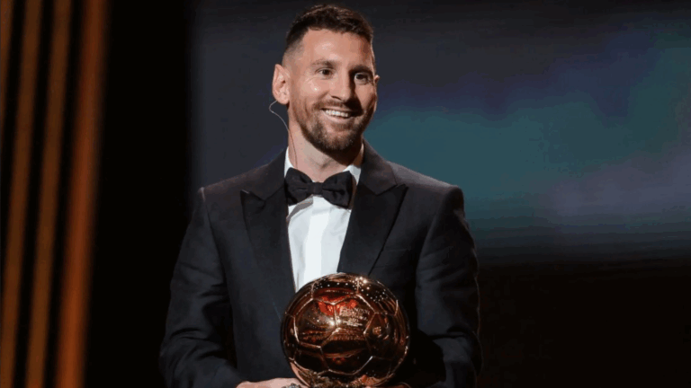 Llegó el octavo: Lio Messi se queda con el Balón de Oro al mejor jugador del mundo