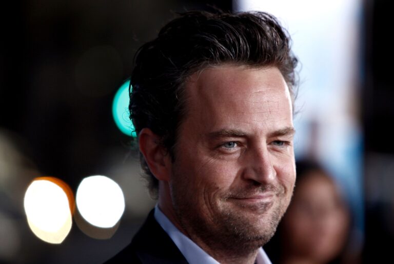 Muerte de Matthew Perry: Forense dice que se requiere investigación adicional para determinar la causa del fallecimiento