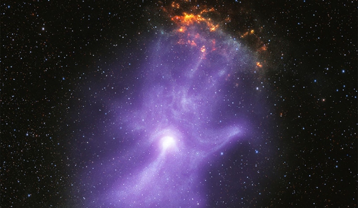 Misiones de la NASA detectan una “mano fantasmal” y un “rostro” espeluznante en el cosmos