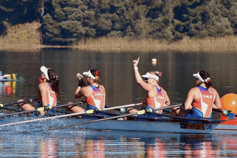 Hermanas Abraham y Hostetter conquistaron nueva medalla de plata para Chile en cuarteto de remo femenino