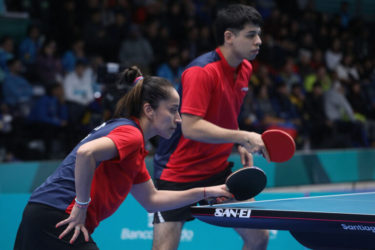 ¡Lo dieron todo! Nicolás Burgos y Paulina Vega se llevan la medalla de bronce en los dobles mixtos de tenis de mesa