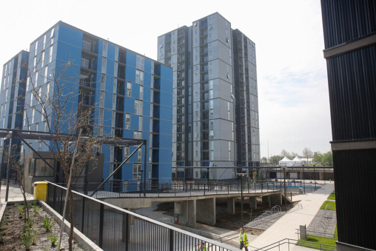 Serviu confirma que filtraciones que obligaron a delegaciones a abandonar Villa Panamericana ya fueron arregladas