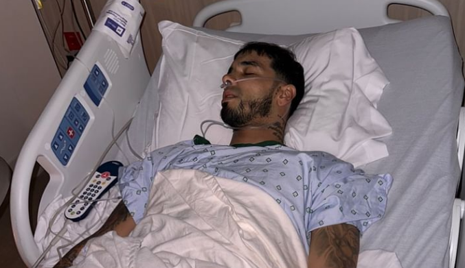 Anuel cuenta en redes sociales que fue sometido a una operación médica por una 