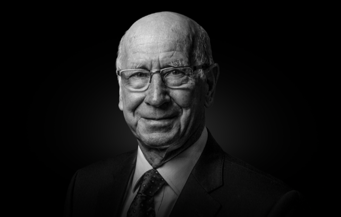 Murió Bobby Charlton, campeón del mundo con Inglaterra y leyenda del Manchester United, a los 86 años